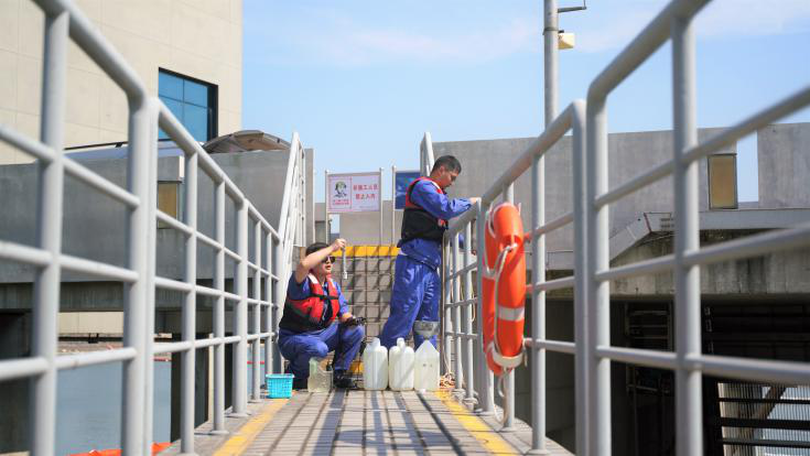 抗疫保供齐头并进 j9游戏水务保险今夏用水无忧